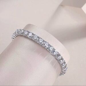 Dazzling 925 sterling silver moissanite Bracelet